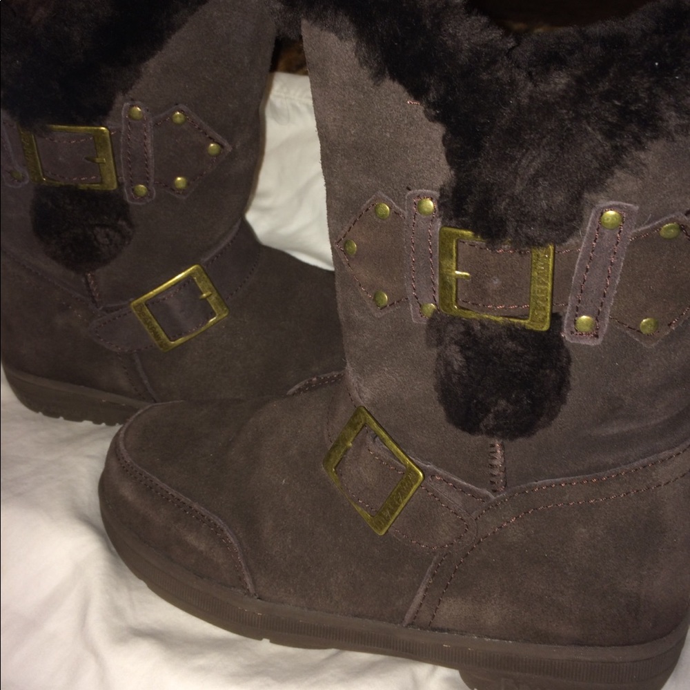 EUC BearPaw Calf Boots w/Buckle